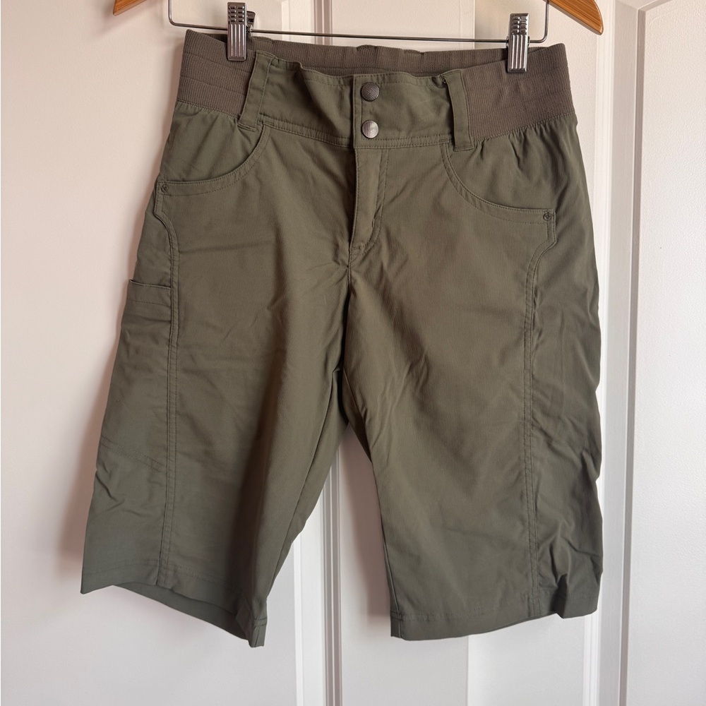 Title 9 Recycled Clamber 2.0 Hiking Shorts 13”. Olive green. Size 2.